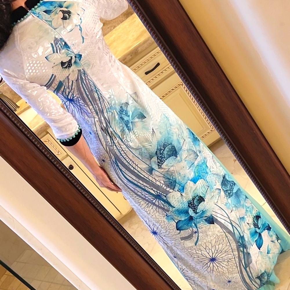 Gorgeous Vietnamese áo dài - Long Tunic Over Pants,  XS - Picture 10 of 16
